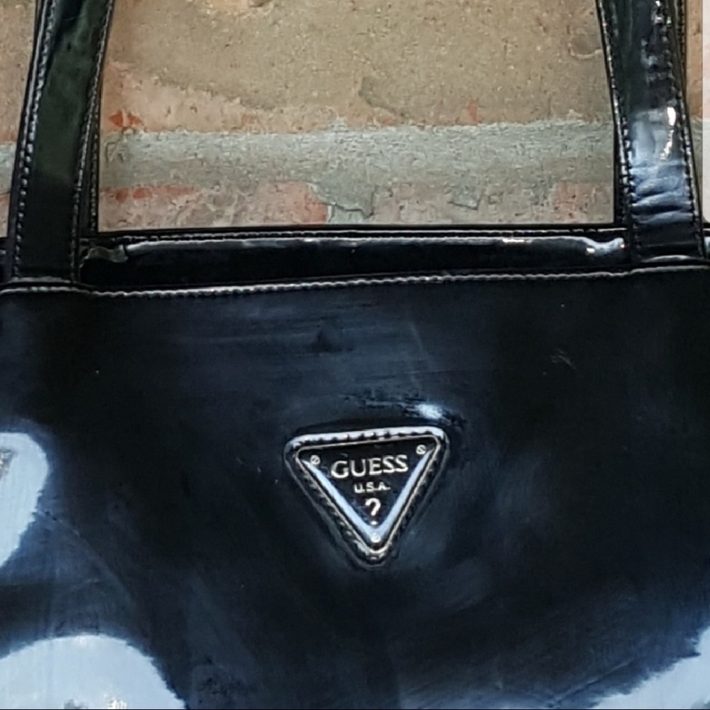 GUESS TOTE. - Picture 3 of 6